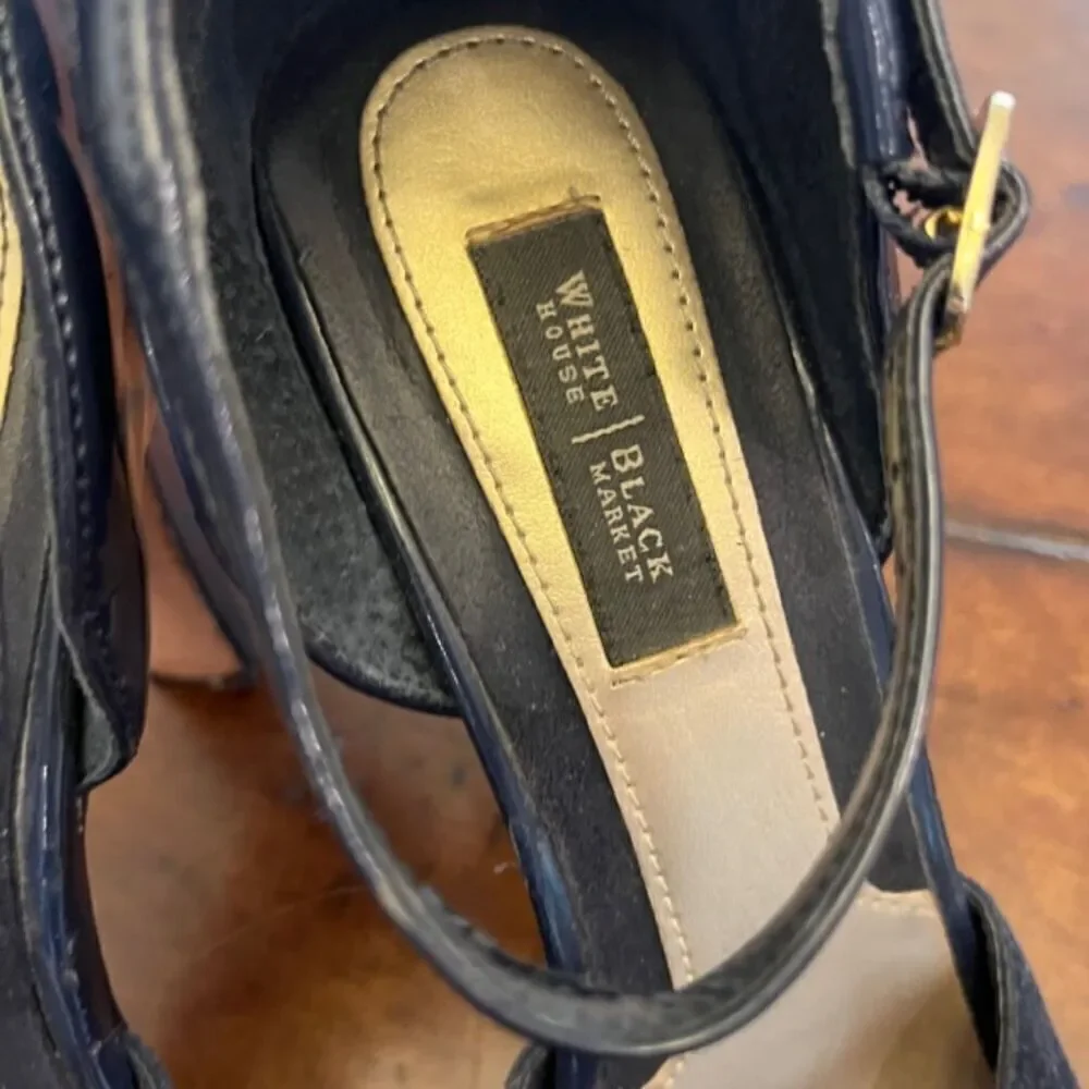 White House Black Market Women's Heels‎ Navy Size 8.5
